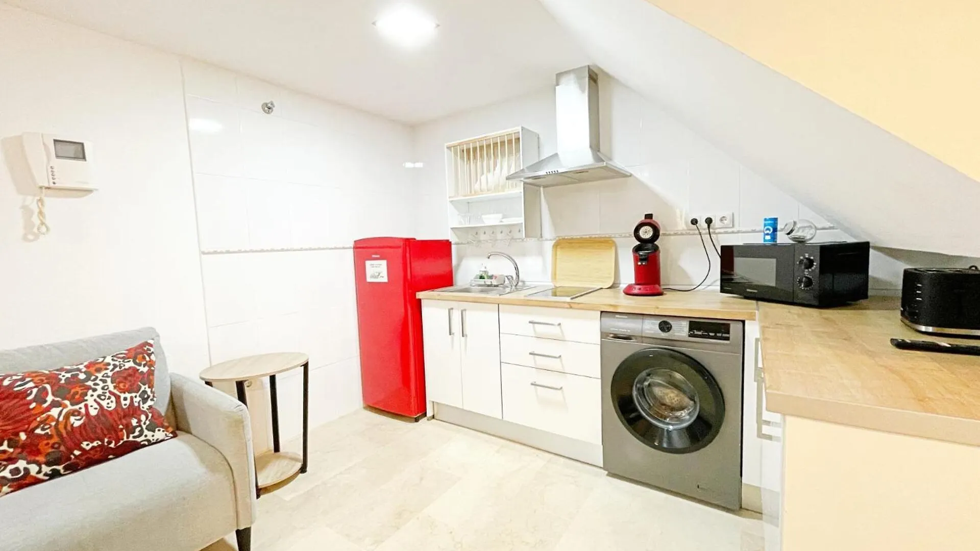 New Tropic Malaka Home Malaga 0*,  Spain